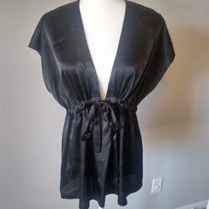Black, adjustable tie, v-neck top